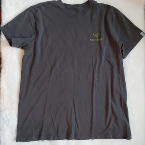 Mens Arc’teryx lightweight T shirt